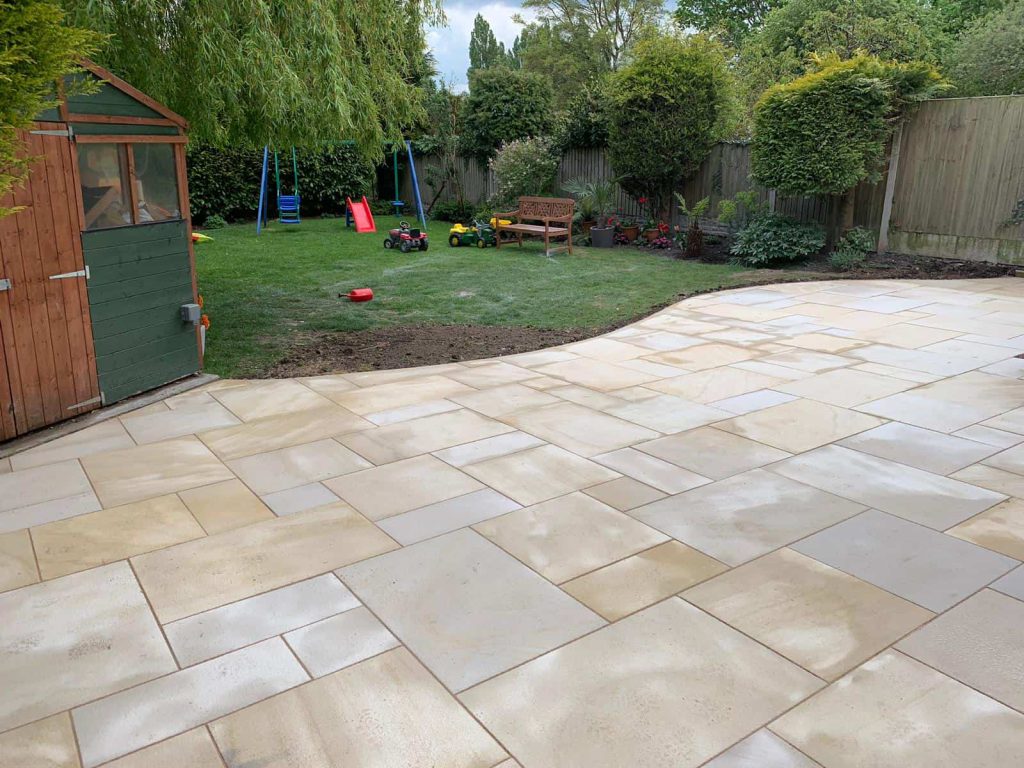 Projects_Paving_Slabbed_Patio_Solihull_2